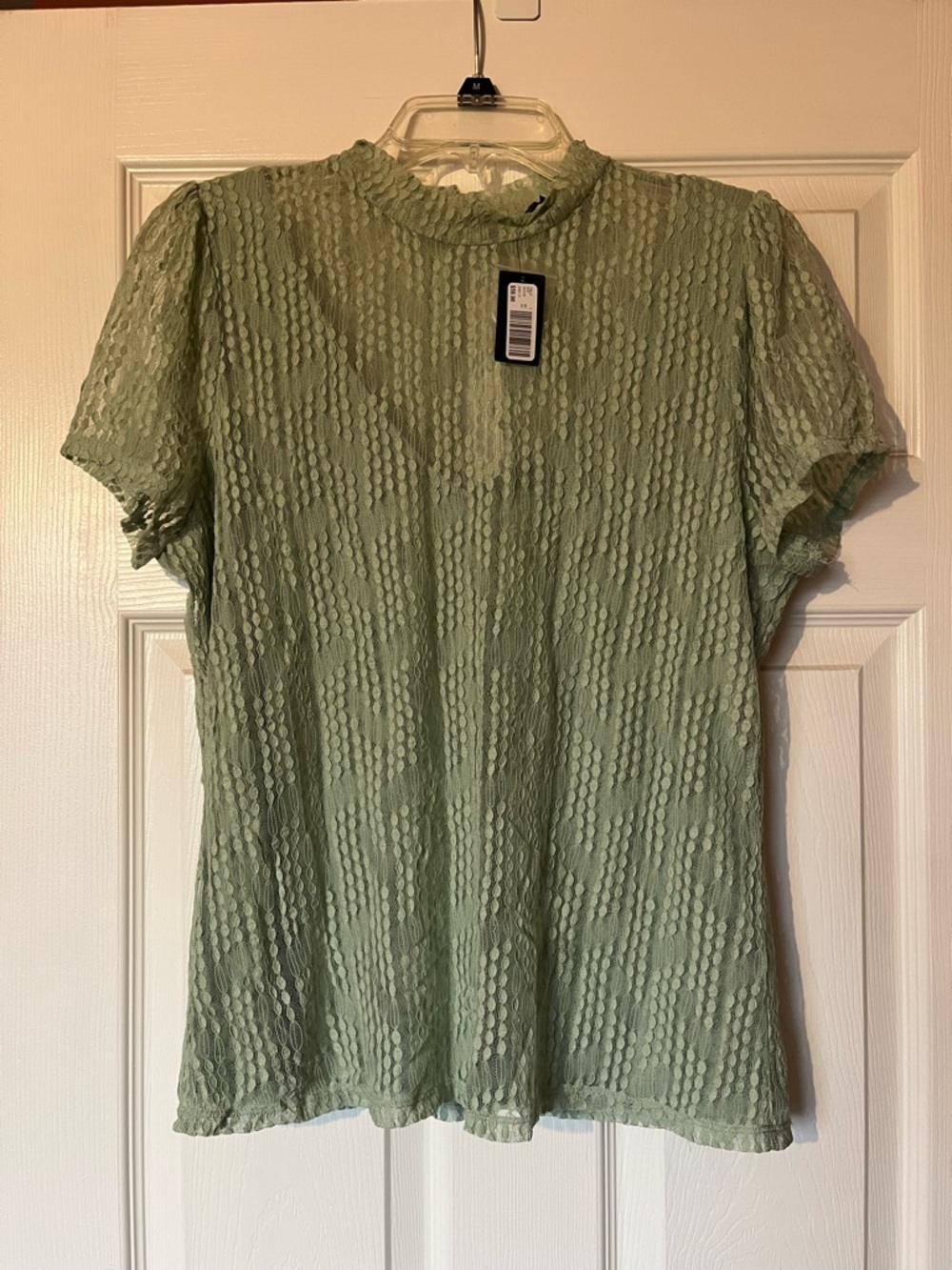 NWT RW&CO. Sage Green Short Sleeve Textured Mock Neck Blouse